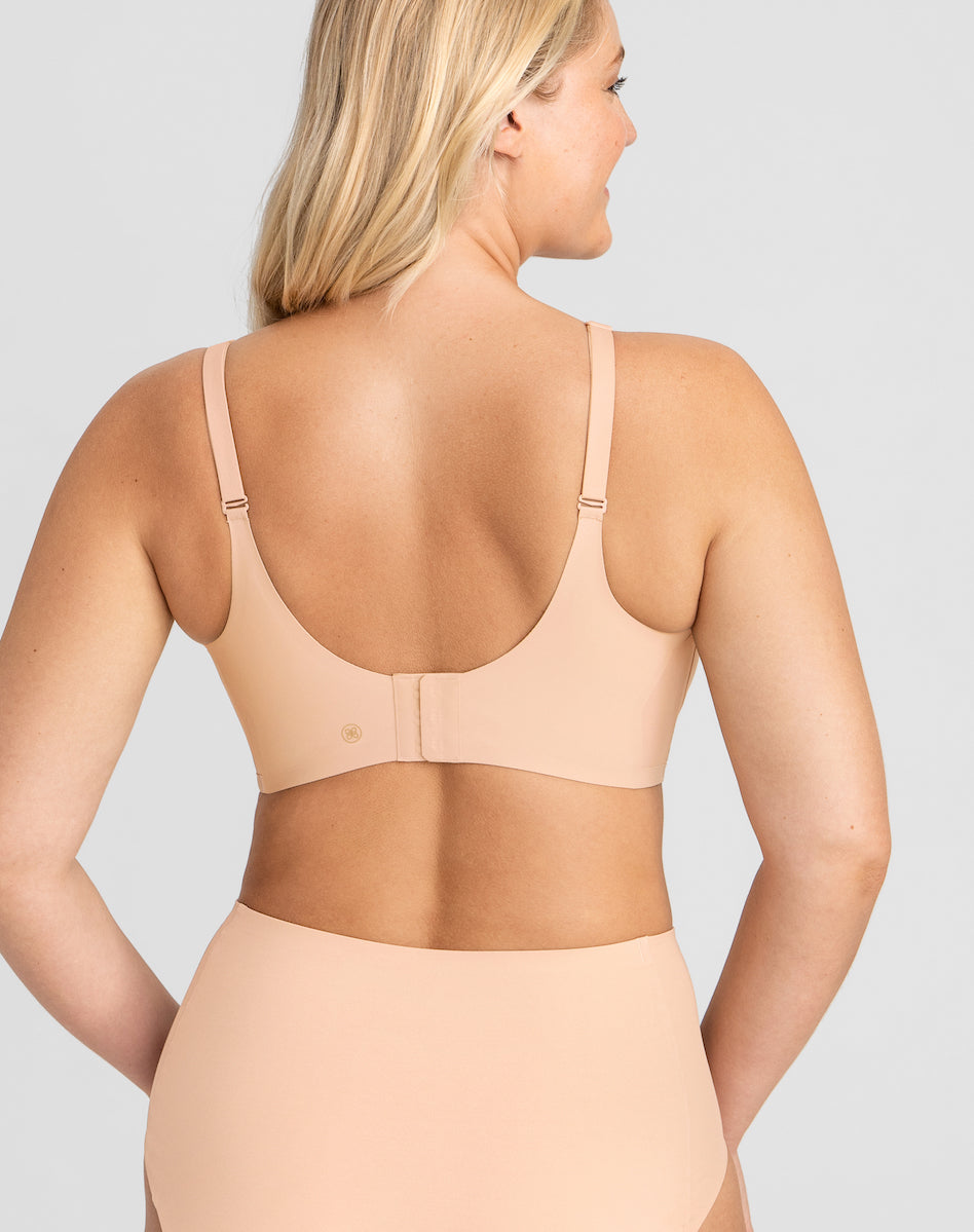 CrossOBra-Model-Blush-L-McCallah-Back.jpg