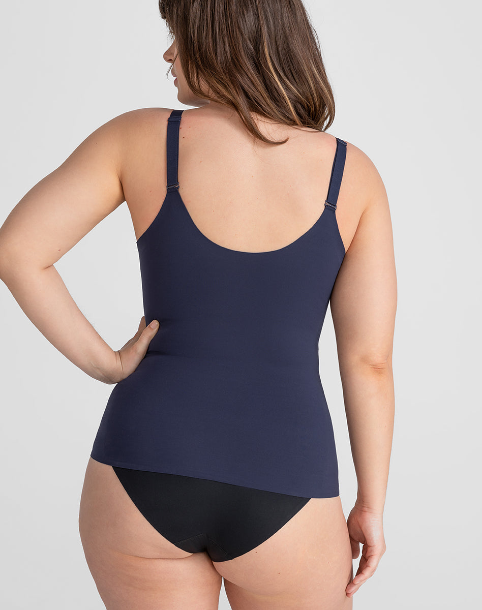 LiftWearCami-Model-Navy-XL-Macara-Back.jpg