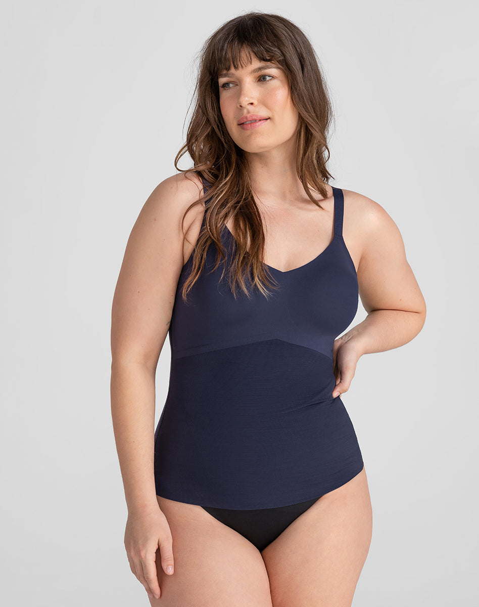 LiftWearCami-Model-Navy-XL-Macara-Front.jpg