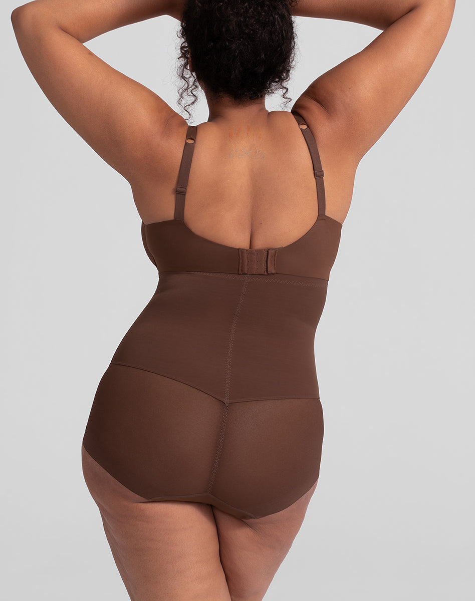 SPB-Model-Mocha-XL-Courtney-Back.jpg
