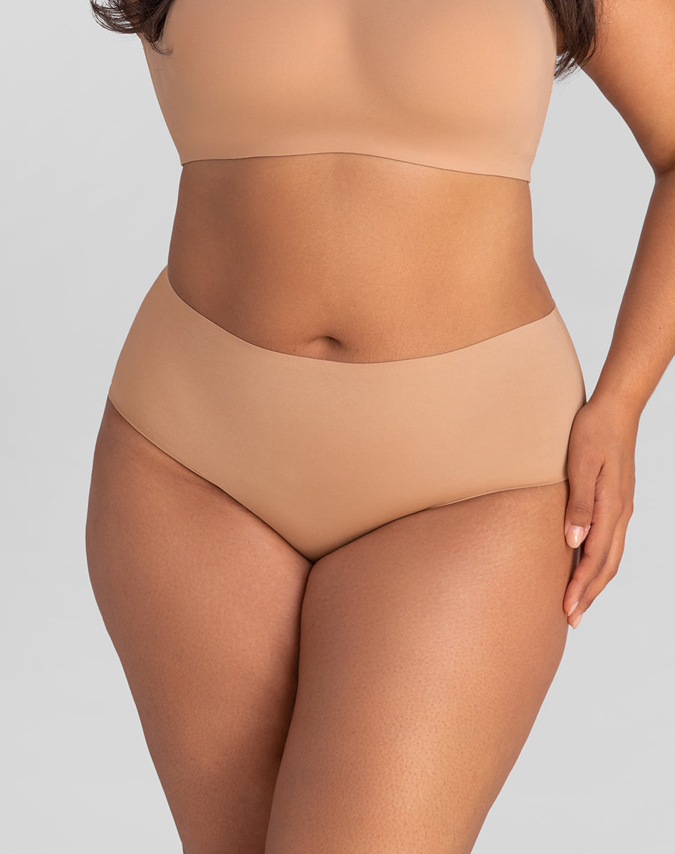 SoftFormHighRiseBrief-Model-Sand-1X-Julia-Front.jpg